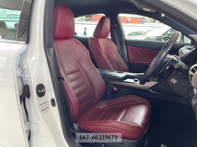 Lexus IS 2013-09 8856212-8