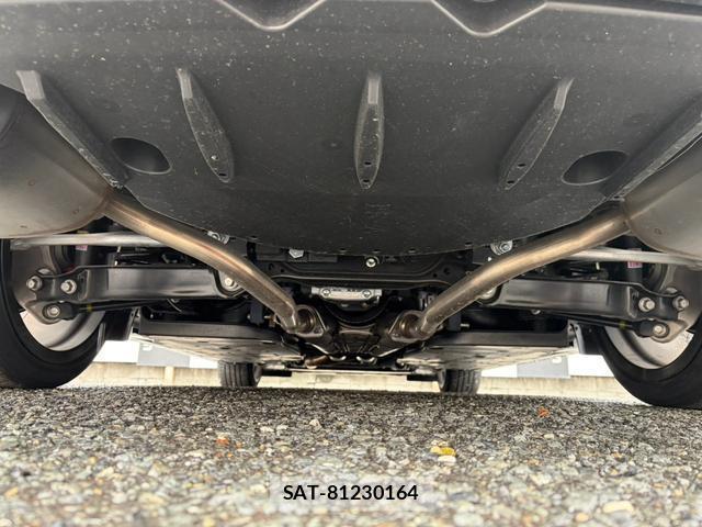 Lexus IS 2025-10 8856487-19