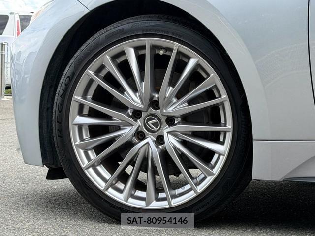 Lexus IS 2021-03 8856494-10