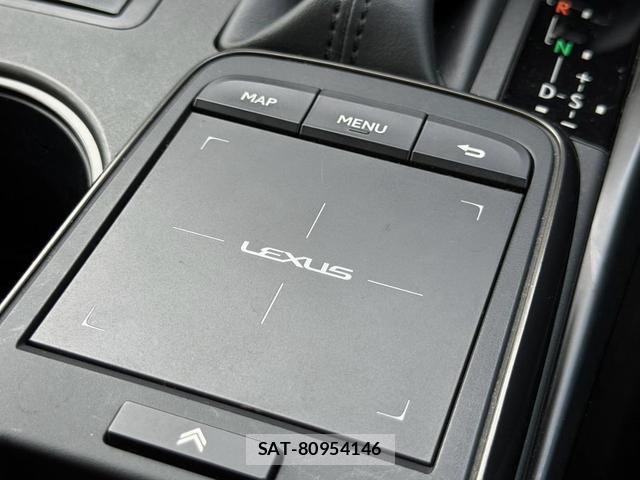 Lexus IS 2021-03 8856494-14