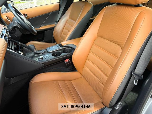 Lexus IS 2021-03 8856494-17