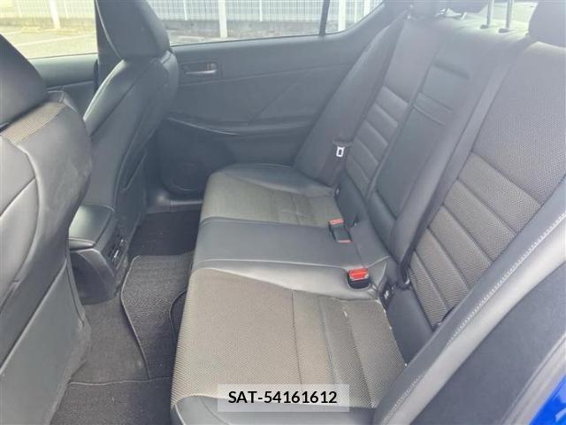 Lexus IS 2021-07 8856976-6