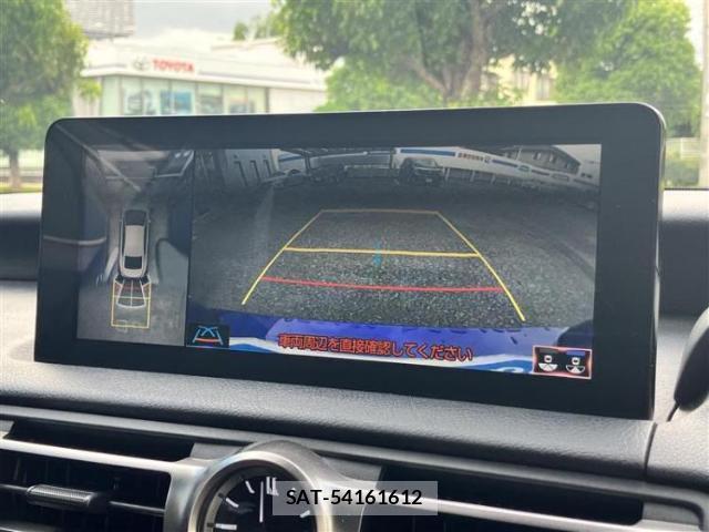 Lexus IS 2021-07 8856976-9
