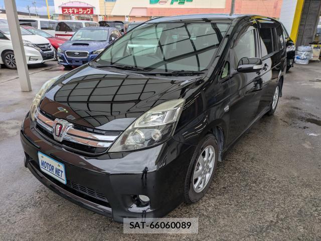 Toyota ISIS 2012-07 8855130-0