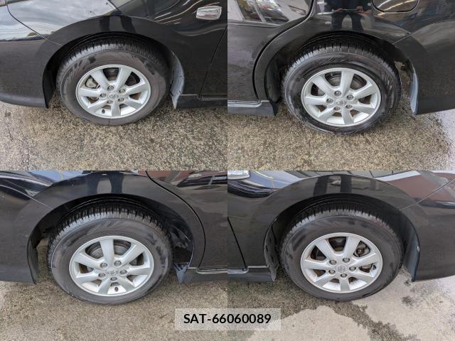 Toyota ISIS 2012-07 8855130-8