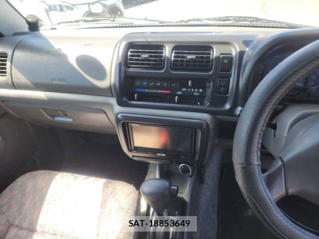 Suzuki JIMNY 1999 8854432-15