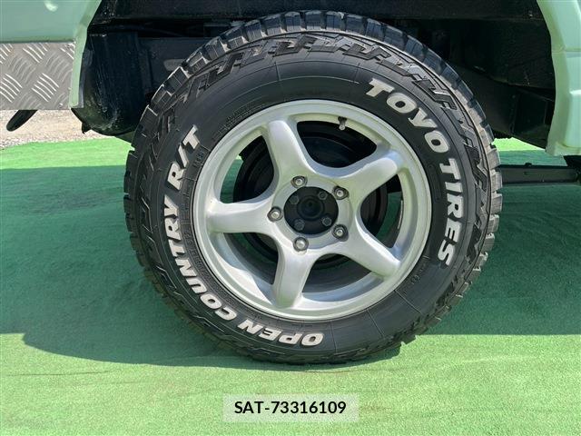 Suzuki JIMNY 1998 8854747-17