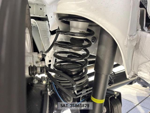 Suzuki JIMNY 2025-10 8855972-19