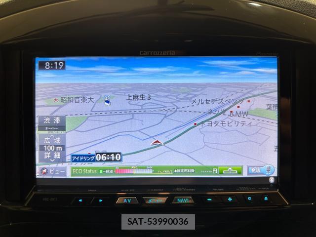 Nissan JUKE 2012-04 8855642-1