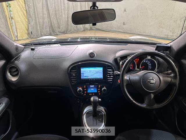 Nissan JUKE 2012-04 8855642-6