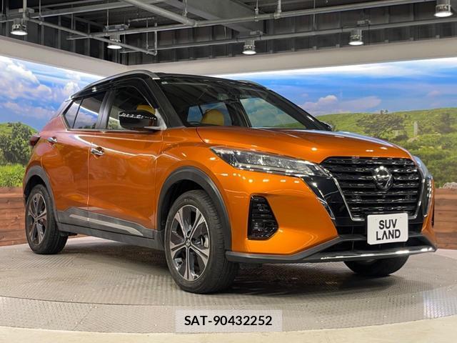 Nissan KICKS 2020-06 8854314-16