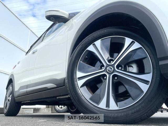 Nissan KICKS 2021-11 8854986-12