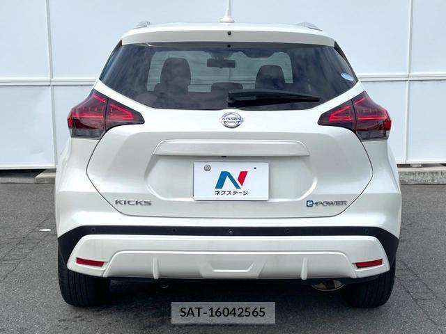 Nissan KICKS 2021-11 8854986-14