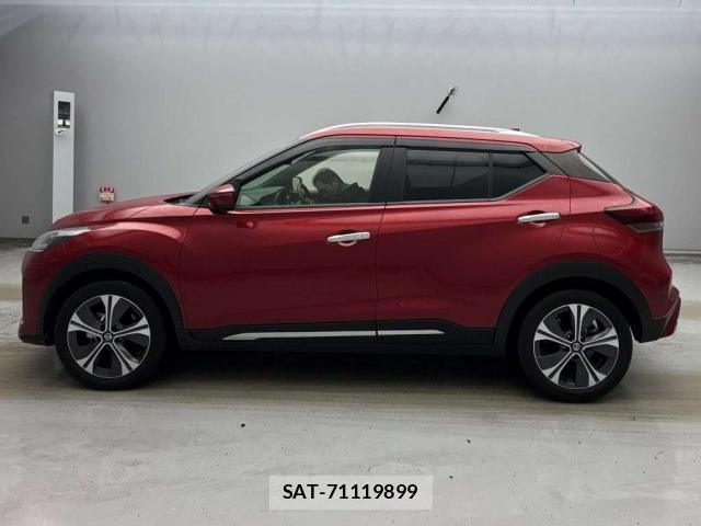 Nissan KICKS 2022-10 8856581-11