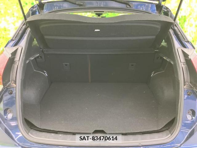 Nissan KICKS 2023-09 8857005-7
