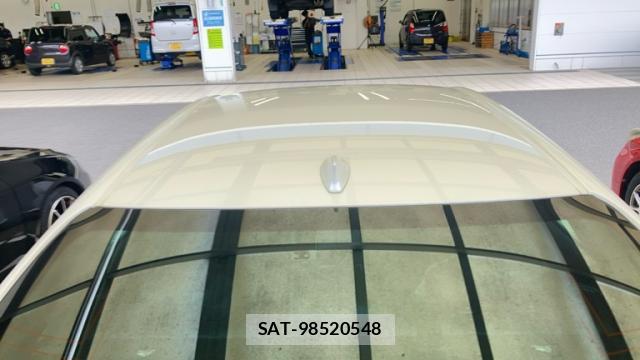Toyota KLUGER HYBRID 2021-04 8854516-5
