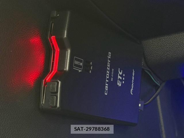 Nissan LAFESTA 2012-03 8856488-15