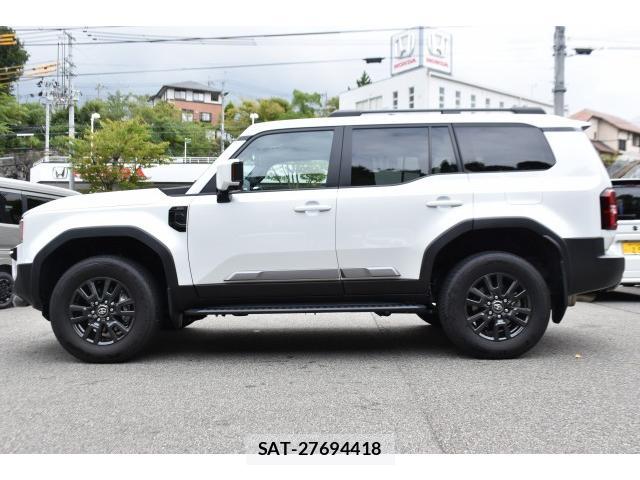 Toyota Land Cruiser 250 2024-10 8854061-3