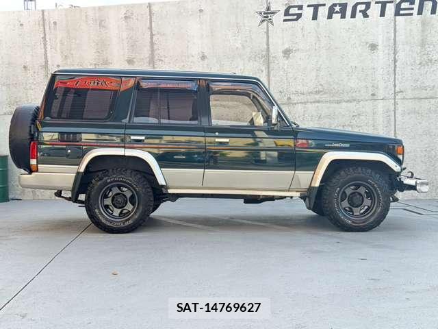 Toyota Land Cruiser 70 1998-02 8855233-1