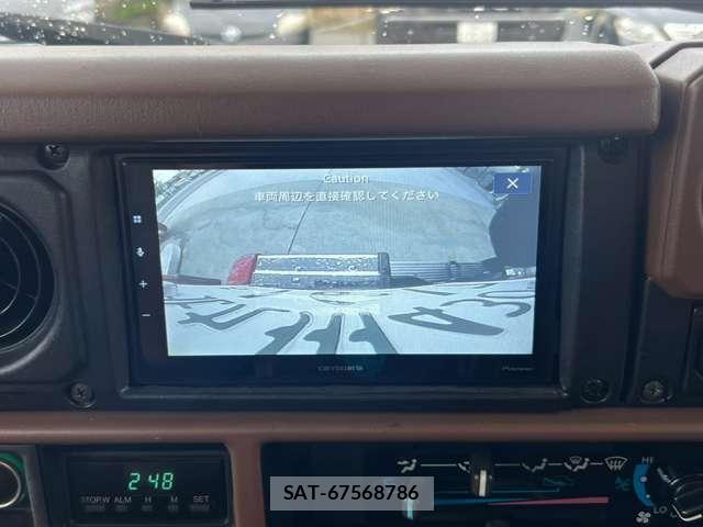 Toyota Land Cruiser 70 1990-08 8855234-12