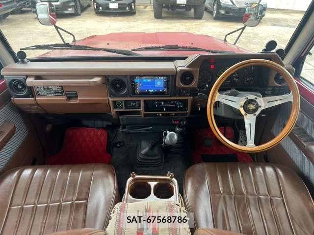 Toyota Land Cruiser 70 1990-08 8855234-4