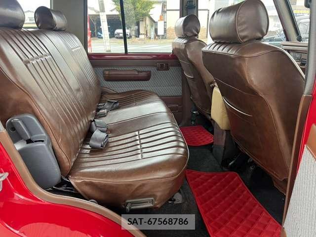 Toyota Land Cruiser 70 1990-08 8855234-7