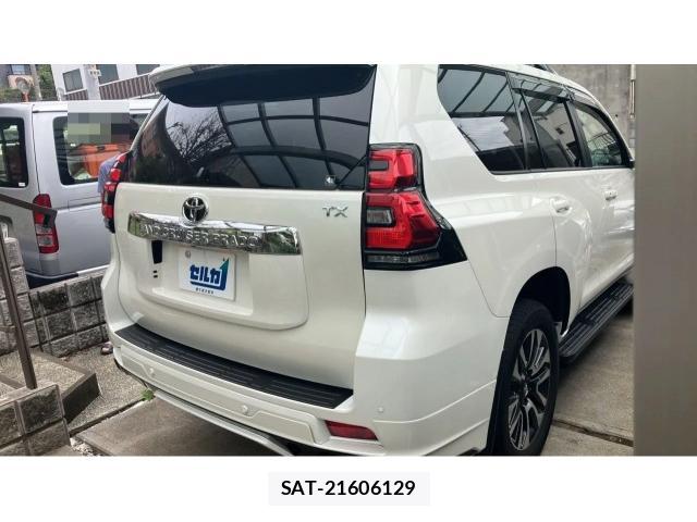 Toyota LAND CRUISER PRADO 2023-06 8854952-12
