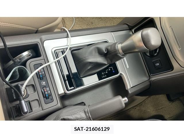 Toyota LAND CRUISER PRADO 2023-06 8854952-14