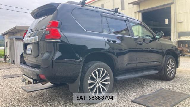 Toyota LAND CRUISER PRADO 2018-07 8855294-12