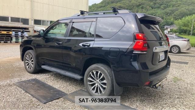 Toyota LAND CRUISER PRADO 2018-07 8855294-13
