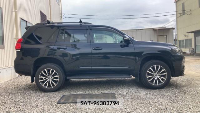 Toyota LAND CRUISER PRADO 2018-07 8855294-3