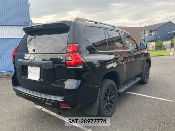 Toyota LAND CRUISER PRADO 2022-10 8855334-12