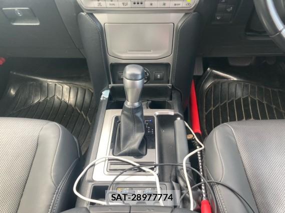 Toyota LAND CRUISER PRADO 2022-10 8855334-14