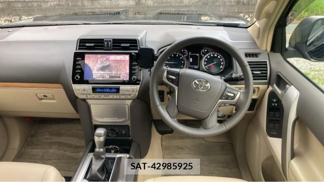 Toyota LAND CRUISER PRADO 2023-03 8855346-16