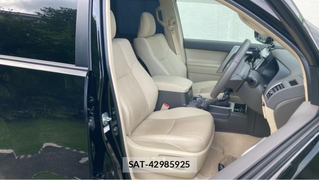 Toyota LAND CRUISER PRADO 2023-03 8855346-5