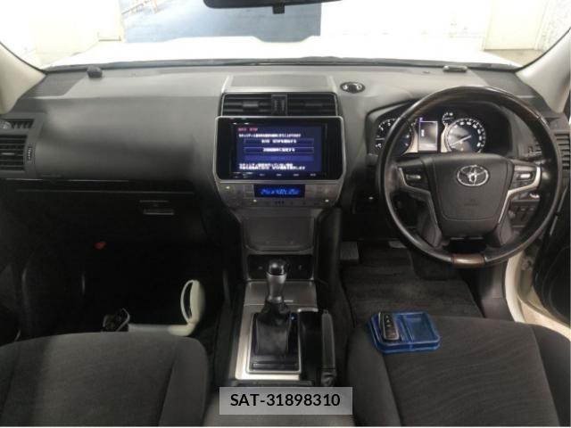 Toyota LAND CRUISER PRADO 2018-05 8856648-2