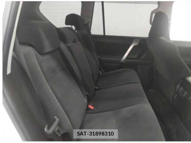 Toyota LAND CRUISER PRADO 2018-05 8856648-5