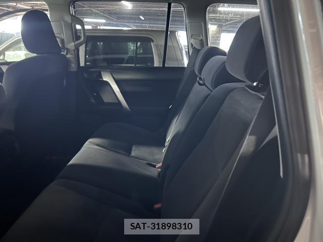 Toyota LAND CRUISER PRADO 2018-05 8856648-9