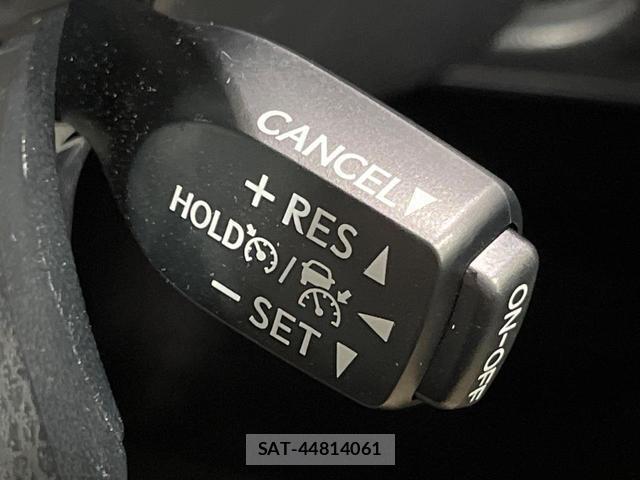 Toyota LAND CRUISER PRADO 2020-04 8856796-5