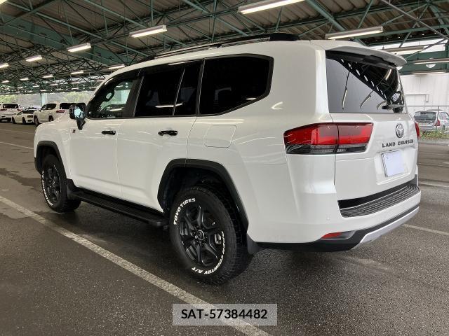 Toyota LAND CRUISER 2023-11 8854638-1