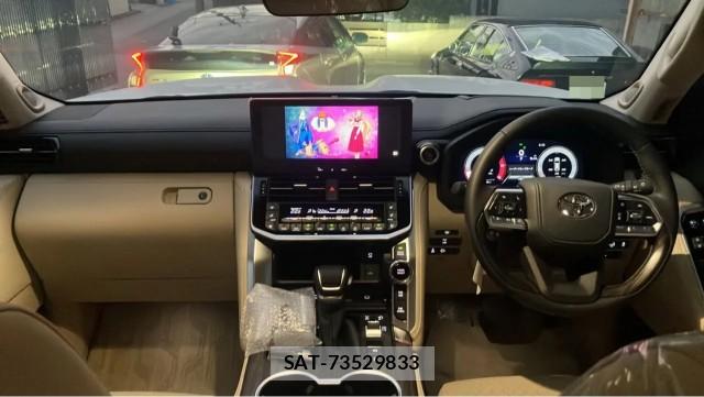 Toyota LAND CRUISER 2025-06 8855335-2