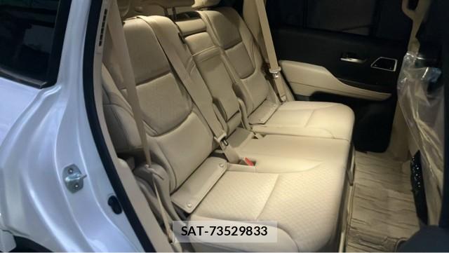 Toyota LAND CRUISER 2025-06 8855335-6