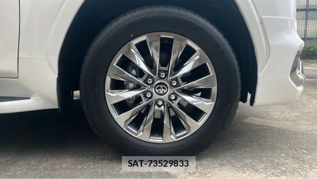 Toyota LAND CRUISER 2025-06 8855335-8