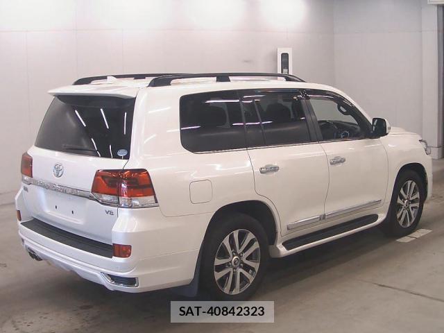 Toyota LAND CRUISER 2018-05 8855470-4