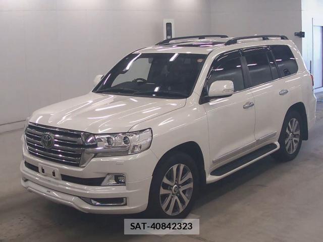 Toyota LAND CRUISER 2018-05 8855470-5