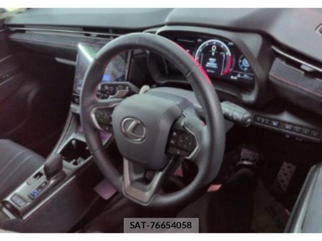 Lexus LBX 2026-01 8855780-2