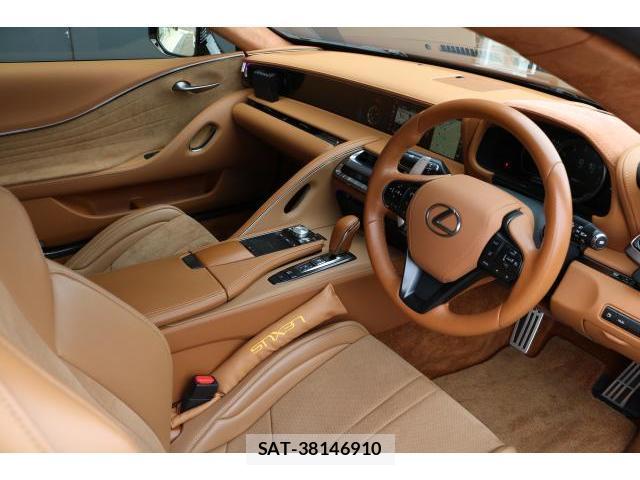 Lexus LC 2017-08 8853997-12