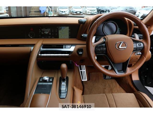 Lexus LC 2017-08 8853997-2