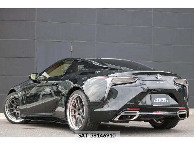 Lexus LC 2017-08 8853997-4
