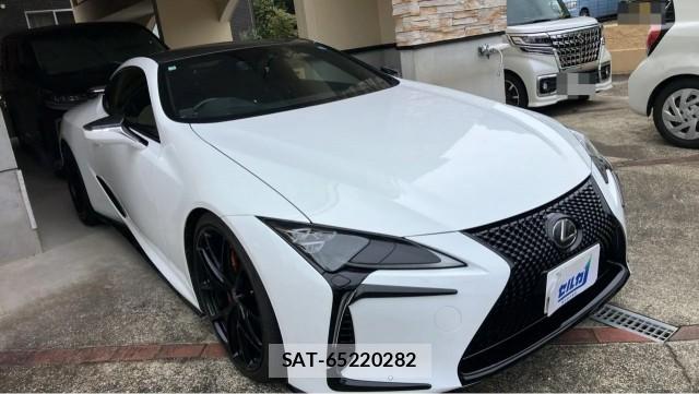 Lexus LC 2017-05 8855412-11